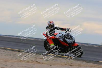 media/Jan-14-2023-SoCal Trackdays (Sat) [[497694156f]]/Turn 11 Inside (950am)/